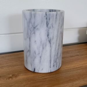 Faux marble kitchen utensil holder